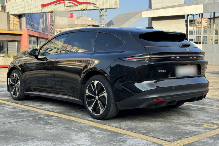 蔚来ET5 2022款 75kWh车身外观6012