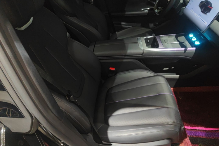 深蓝汽车 深蓝L07 2025款 530Ultra乾崑智驾ADS SE纯电版局部细节41