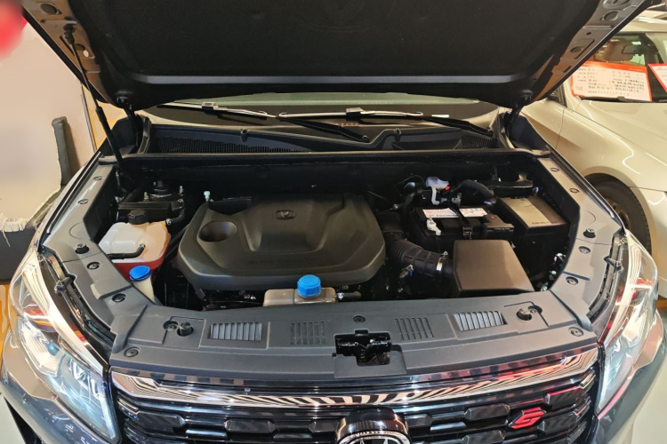 长安CS75 2023款 畅享版 1.5T DCT豪华版机舱底盘24