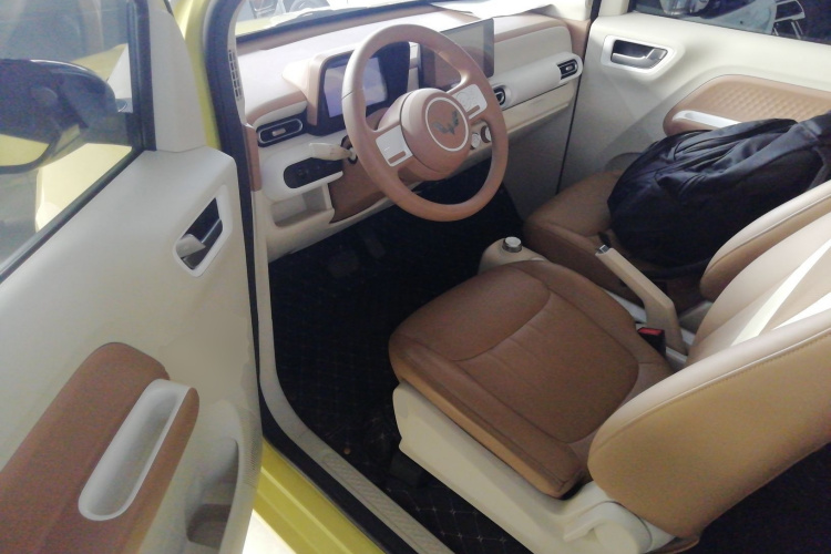 五菱汽车 宏光MINIEV 2024款 第三代 215km 进阶版中控内饰20