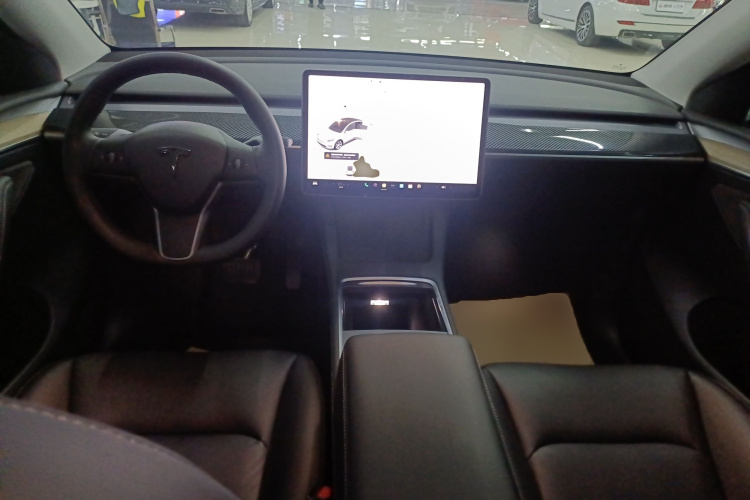 特斯拉 Model Y 2021款 标准续航后驱版中控内饰7002