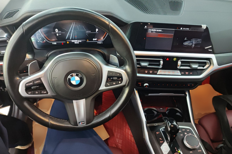 宝马3系 2022款 改款 325i M运动套装中控内饰12