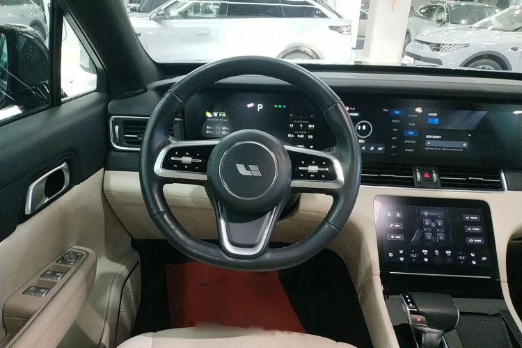 理想汽车 理想ONE 2021款 增程6座版局部细节13