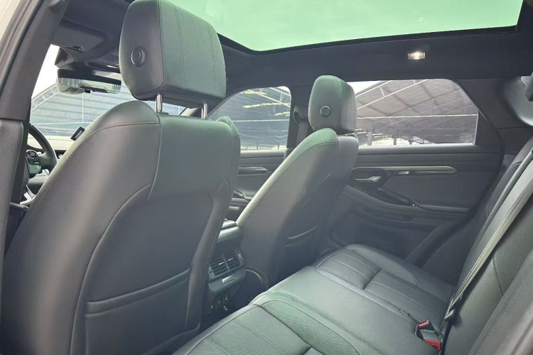 路虎 揽胜极光 2020款 249PS R-DYNAMIC SE 运动科技版中控内饰7003