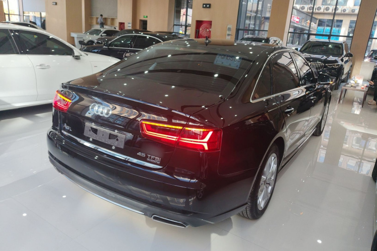 奥迪A6L 2017款 45 TFSI quattro 运动型车身外观6005