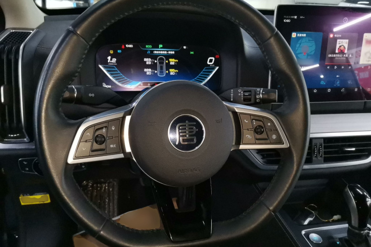 比亚迪 唐 2018款 2.0T 自动智联尊荣型 7座 国V局部细节13