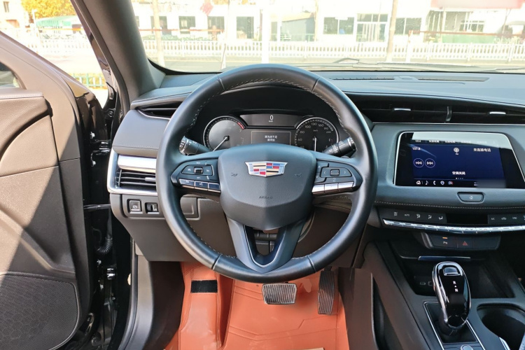 凯迪拉克XT4 2022款 28T 两驱风尚型局部细节13