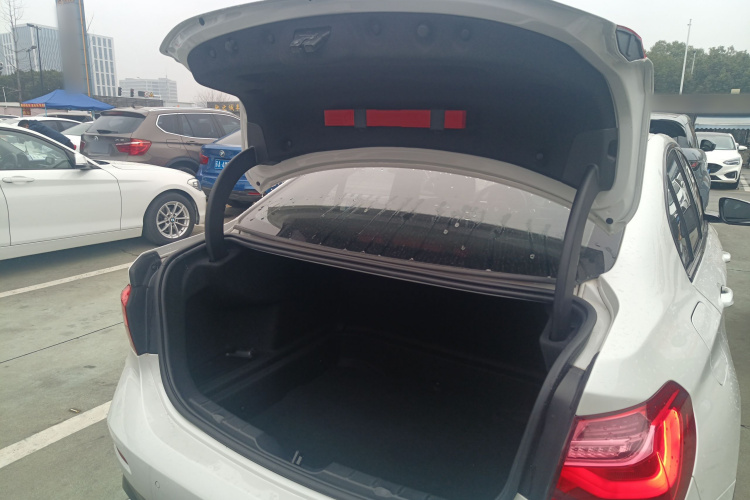 宝马1系 2019款 118i M运动套装局部细节23