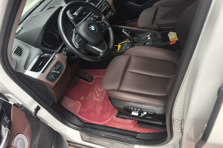 宝马X1 2021款 sDrive20Li 时尚型中控内饰19