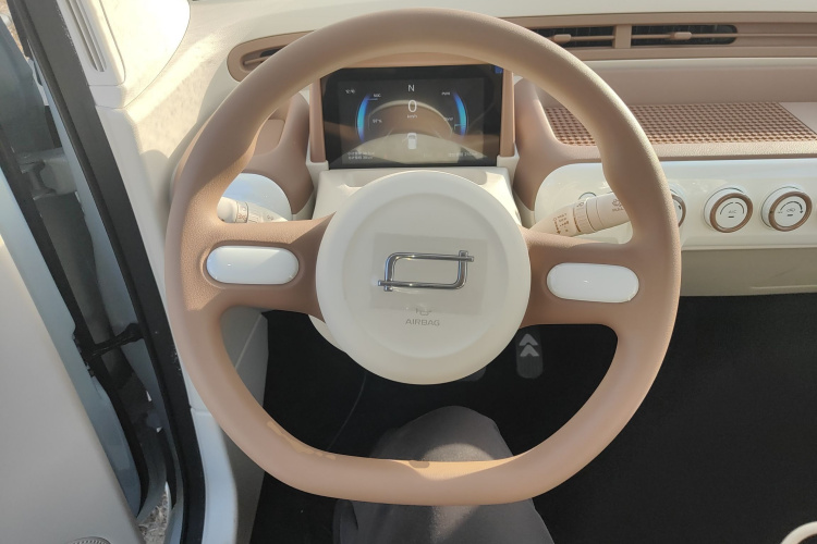 奔腾小马 2026款 222km 萌趣马 Plus中控内饰13