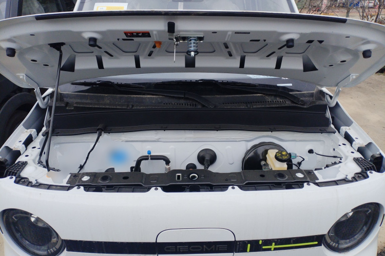 吉利银河 熊猫 2025款 210km 元气熊机舱底盘24