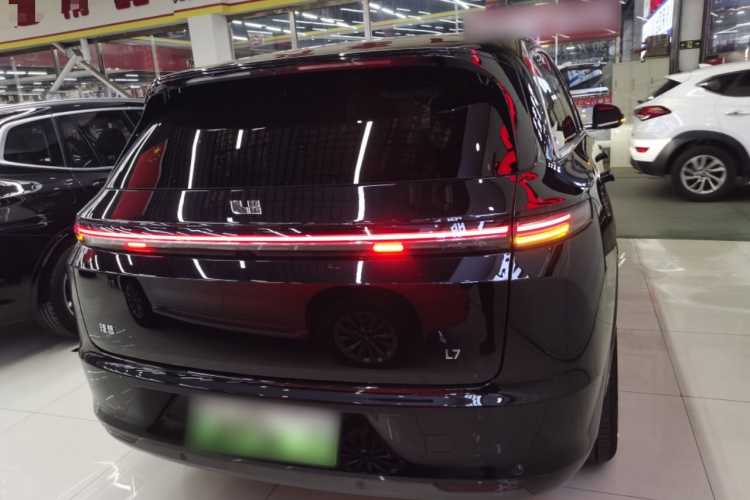 理想汽车 理想L7 2023款 Air车身外观6