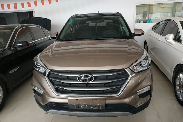 北京现代ix25 2017款 1.6L 自动智能型车身外观2