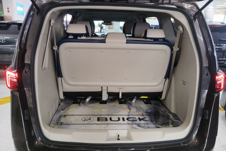 别克GL8 2023款 陆上公务舱 智享型局部细节23