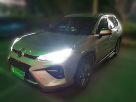 丰田 威兰达 2020款 双擎 2.5L E-CVT四驱豪华版