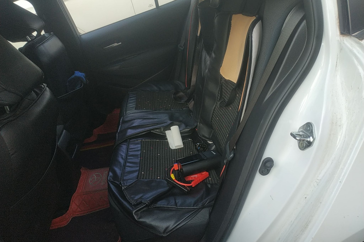 丰田 卡罗拉 2021款 TNGA 1.5L CVT先锋版中控内饰21