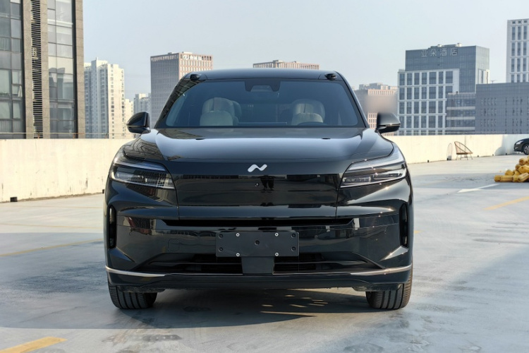 乐道L90 2025款 Ultra 六座版车身外观6006