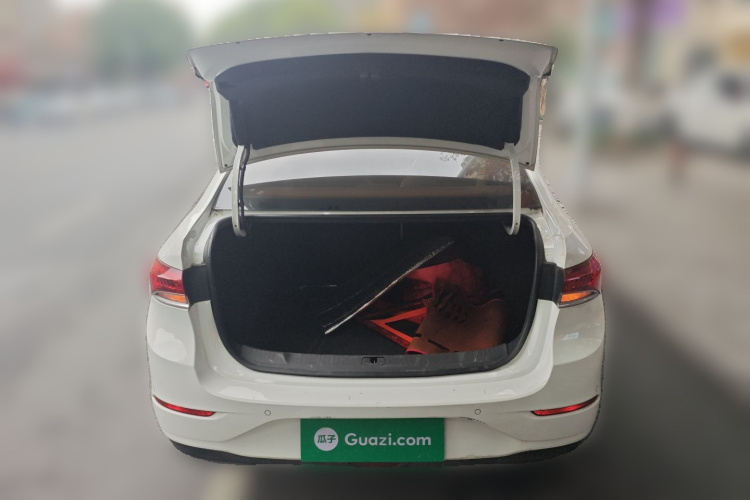 别克 英朗 2018款 15T 双离合精英型 国V中控内饰23