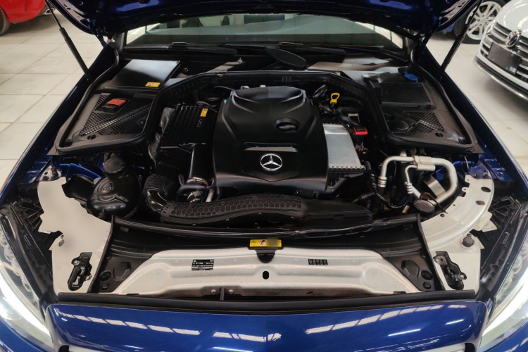 奔驰C级 2015款 C 200 L 运动型机舱底盘24