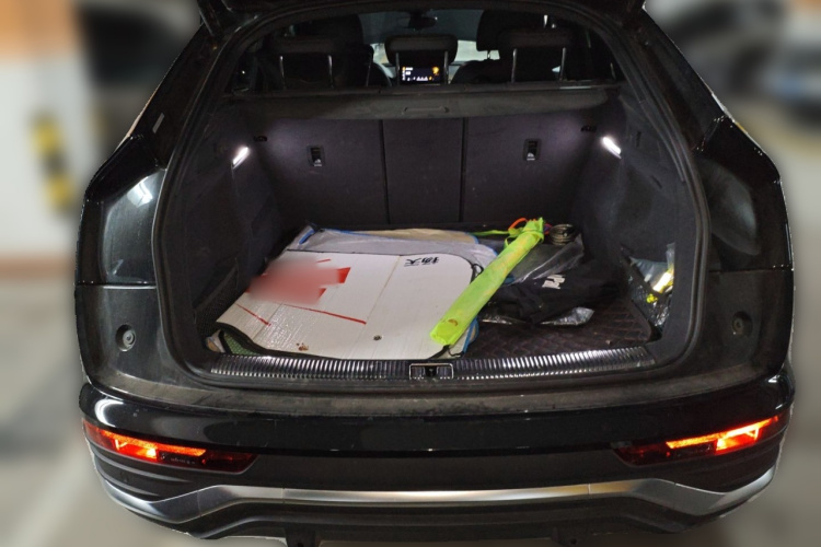 奥迪Q5L Sportback 2021款 45 TFSI 豪华型中控内饰23