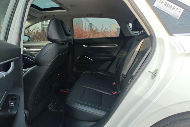 吉利汽车 帝豪 2023款 第4代冠军版 1.5L CVT尊贵型中控内饰7002