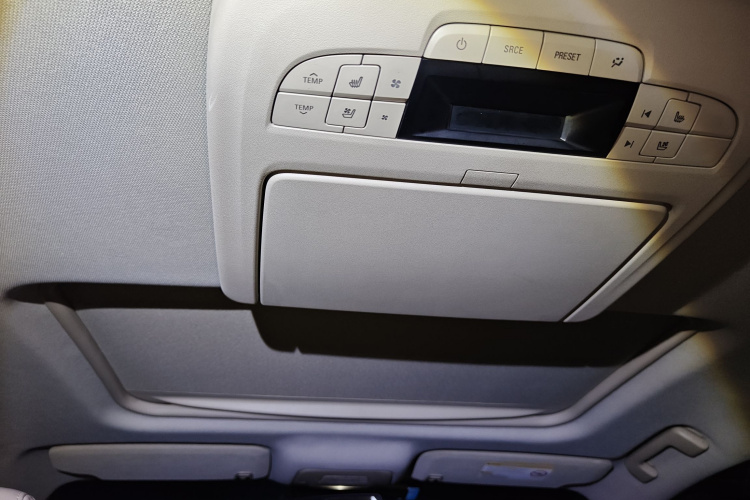 别克GL8 2013款 3.0L XT豪华商务旗舰版局部细节22