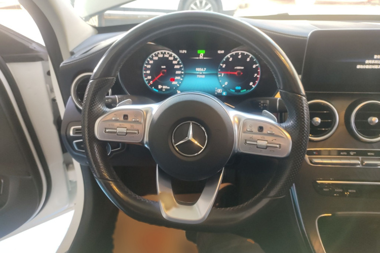 奔驰C级 2021款 C 260 L 运动版局部细节13