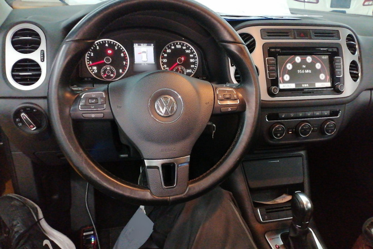 大众 途观 2013款 1.8TSI 自动四驱豪华型局部细节13