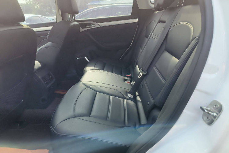 哈弗H7 2016款 蓝标H7 2.0T 自动豪华型中控内饰7004