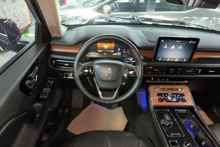 林肯 飞行家(进口) 2020款 3.0T V6全驱尊享版中控内饰13