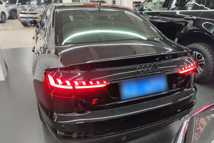 奥迪S4 2024款 S4 3.0TFSI车身外观6004