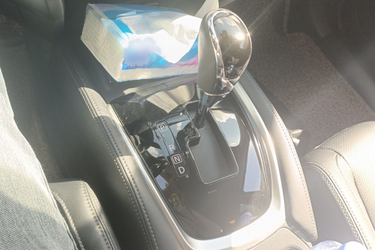 日产 奇骏 2021款 2.0L CVT 2WD XL Premium智联尊享版局部细节18