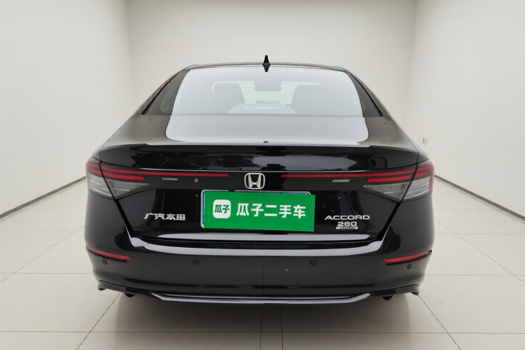 本田 雅阁 2025款 260TURBO 豪华版车身外观6