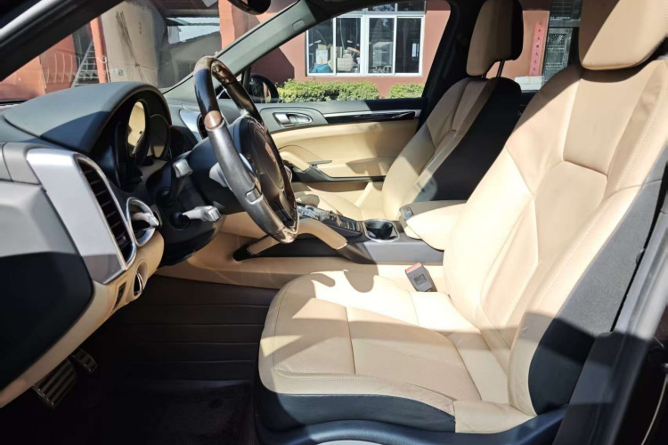 保时捷 2014款 Cayenne Platinum Edition 3.0T中控内饰7002