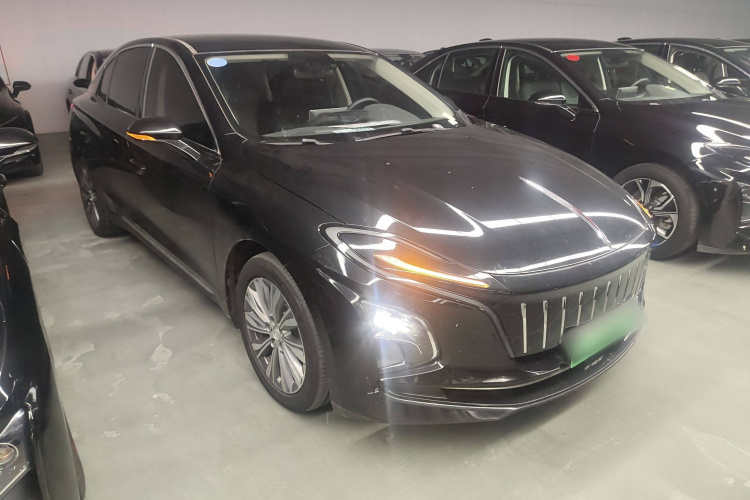 红旗E-QM5 2022款 431km 充电乐享版车身外观6002