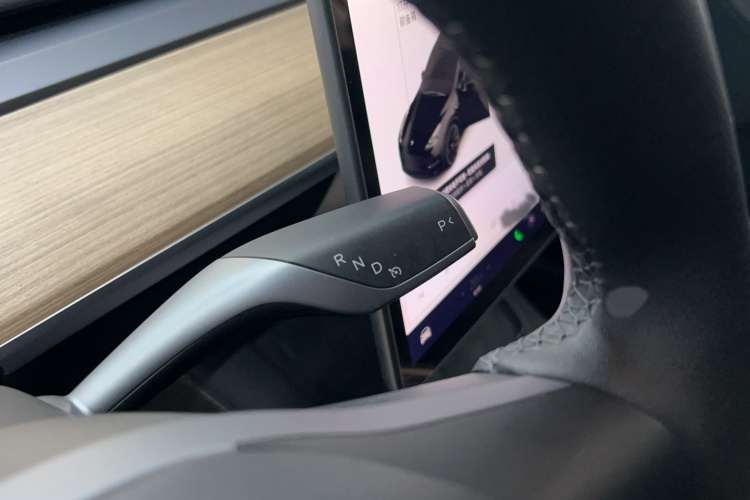 特斯拉 Model Y 2021款 标准续航后驱版局部细节18