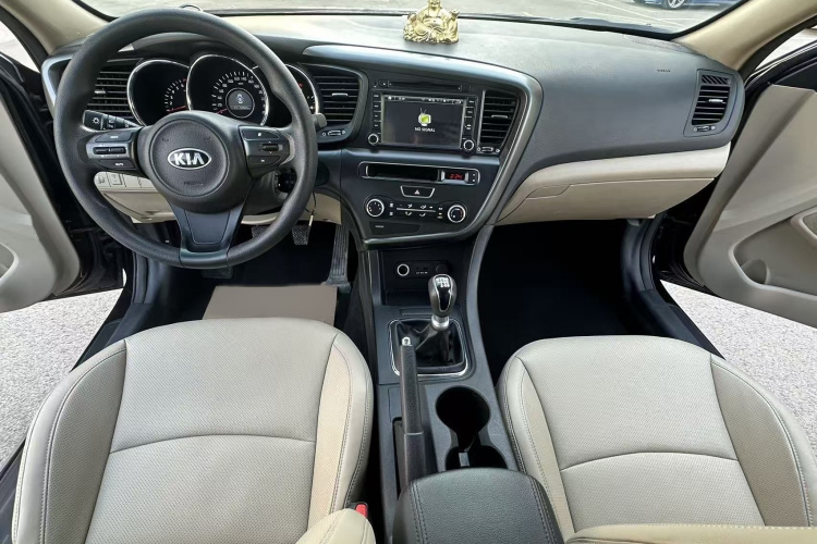 起亚K5 2014款 2.0L 手动GL中控内饰7003