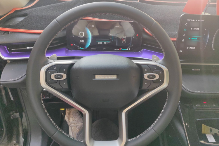 哈弗H6 2022款 第三代 1.5T 自动两驱Pro中控内饰13