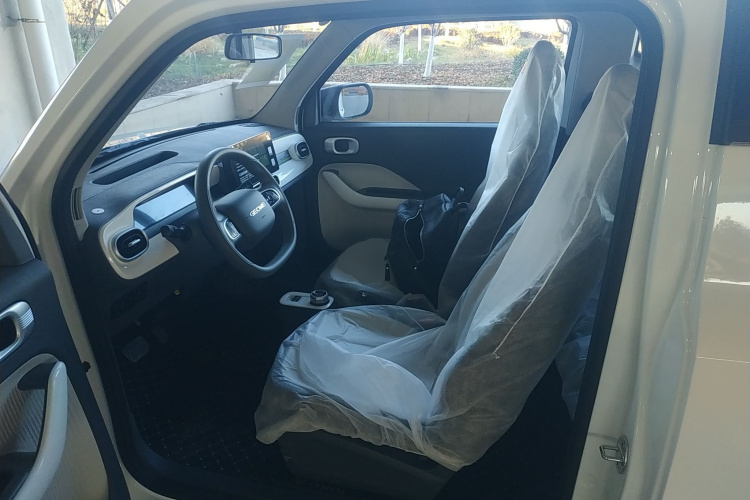 吉利银河 熊猫 2025款 210km 元气熊中控内饰19