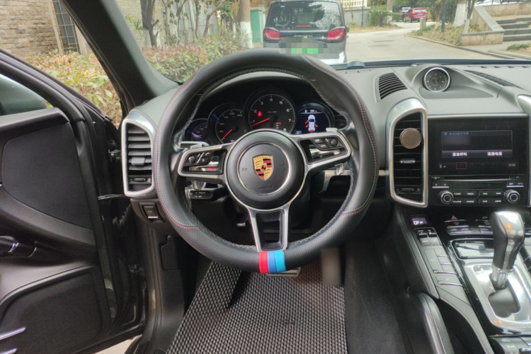 保时捷 2016款 Cayenne 3.0T中控内饰13