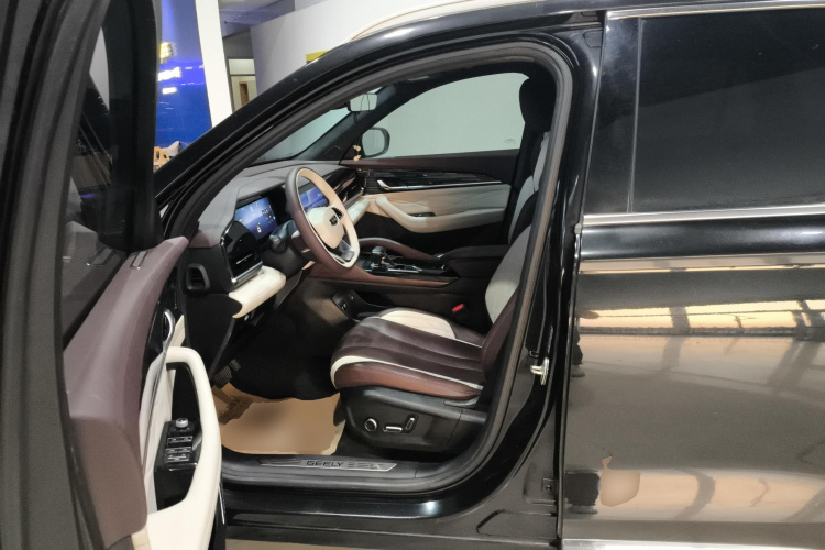 吉利汽车 星越L 2021款 2.0TD DCT EVO两驱尊贵型中控内饰19