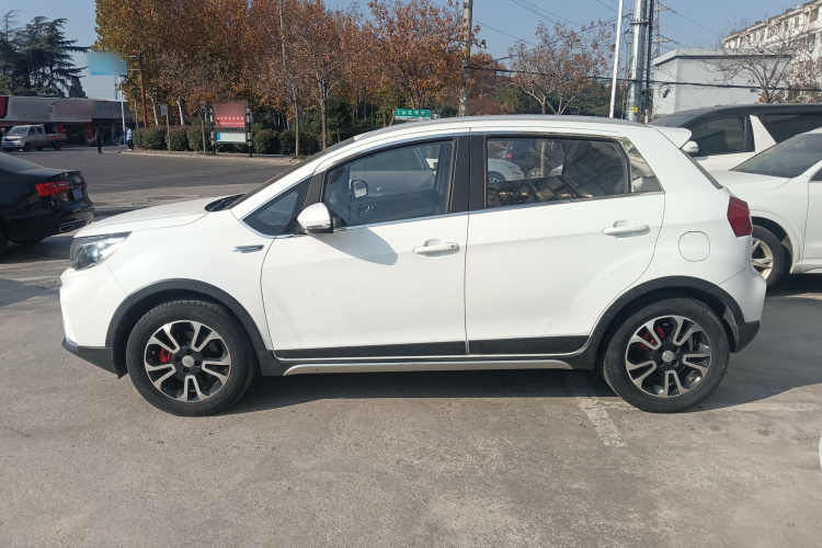 吉利汽车 远景X3 2017款 1.5L 自动尊贵型车身外观4