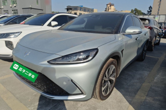 ARCFOX极狐 极狐 阿尔法S(ARCFOX αS) 2022款 525S 175kW