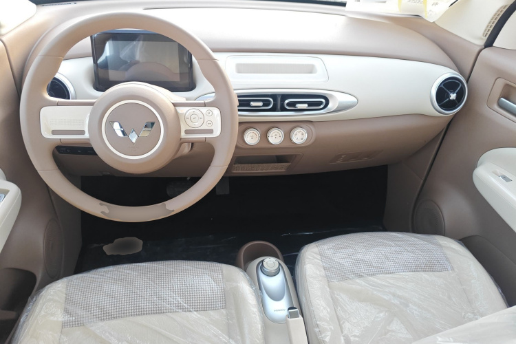 五菱汽车 宏光MINIEV 2025款 四门版 进阶款中控内饰12