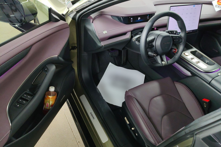 小米汽车 小米SU7 2024款 后驱长续航智驾版中控内饰7003