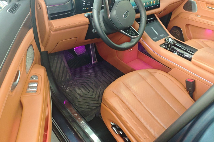 鸿蒙智行 问界M7 2024款 1.5T 四驱Plus版 5座中控内饰7003