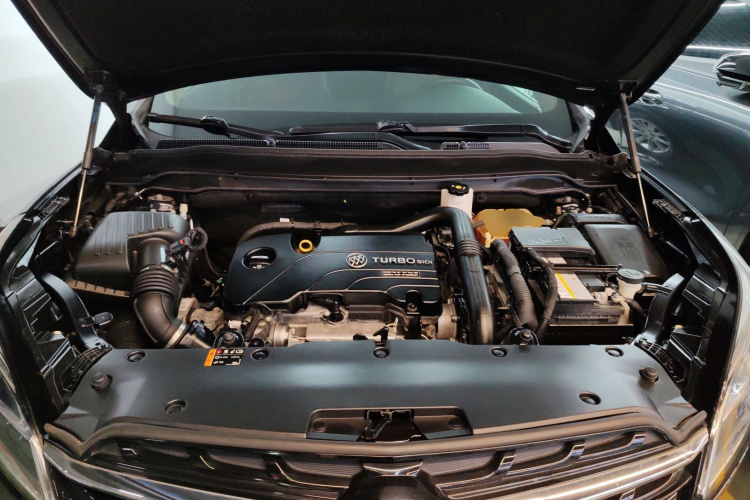 别克 昂科威 2021款 532T 两驱豪华型机舱底盘24