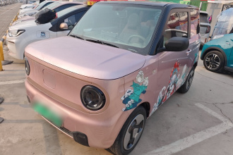 吉利银河 2023款 熊猫mini 200km 灵动熊