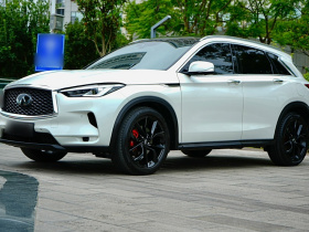 英菲尼迪QX50 2022款 2.0T 四驱旗舰版