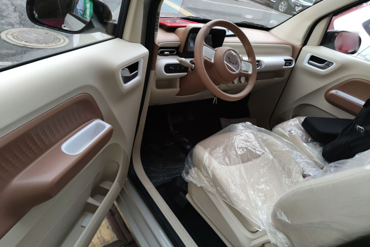 五菱汽车 宏光MINIEV 2024款 第三代 215km 青春版中控内饰7003